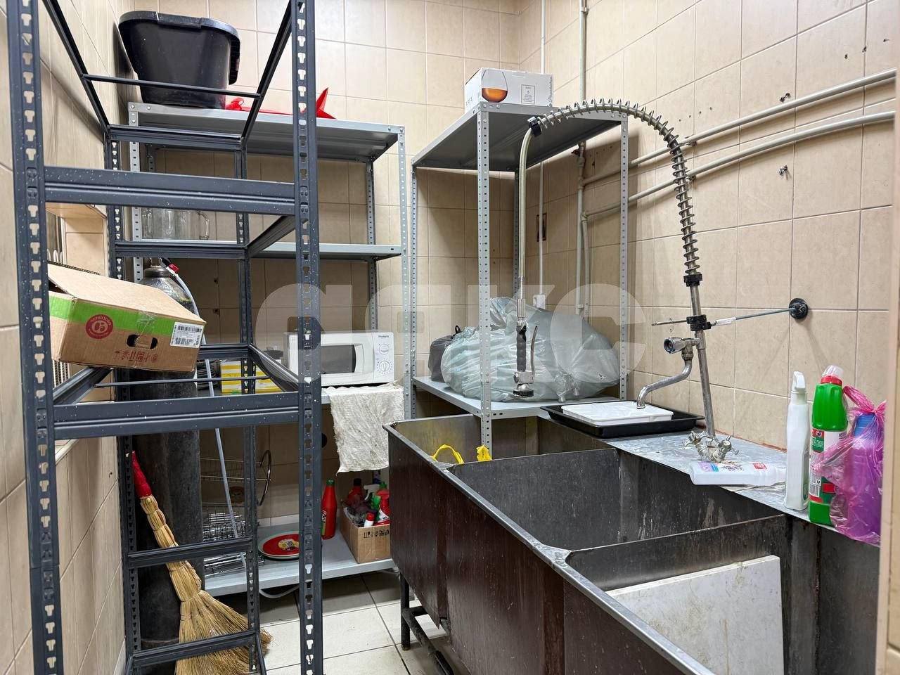 Фото №5: Коммерция <span class="whitespace-nowrap">240 м²</span>, <span class="whitespace-nowrap">2/2 эт.</span> - Мариуполь, р. Жовтневый, пр-кт Мира