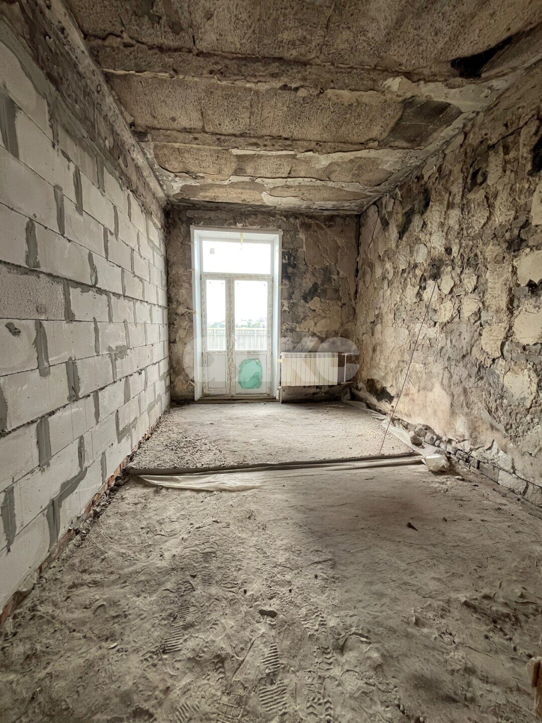 Фото №10: 3-комнатная квартира <span class="whitespace-nowrap">75 м²</span>, <span class="whitespace-nowrap">5/5 эт.</span> - Мариуполь, р. Жовтневый, пр-кт Металлургов, 21
