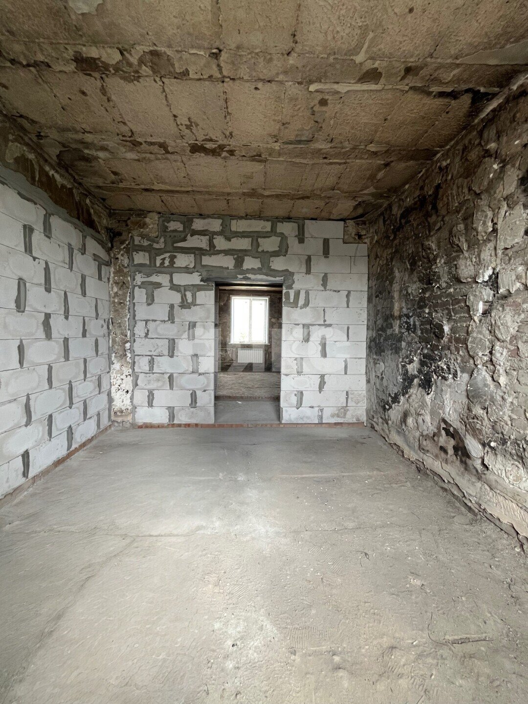 Фото №7: 3-комнатная квартира <span class="whitespace-nowrap">75 м²</span>, <span class="whitespace-nowrap">5/5 эт.</span> - Мариуполь, р. Жовтневый, пр-кт Металлургов, 21