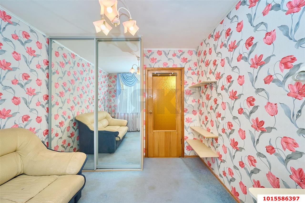 Фото №6: 3-комнатная квартира <span class="whitespace-nowrap">64 м²</span>, <span class="whitespace-nowrap">5/5 эт.</span> - Краснодар, мкр. Центральный внутригородской округ, ул. имени П.М. Гаврилова, 103