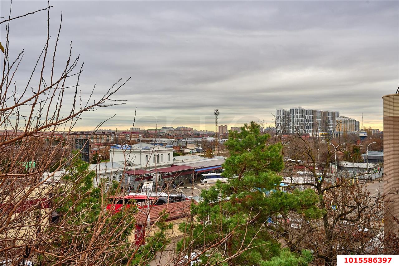 Фото №8: 3-комнатная квартира <span class="whitespace-nowrap">64 м²</span>, <span class="whitespace-nowrap">5/5 эт.</span> - Краснодар, мкр. Центральный внутригородской округ, ул. имени П.М. Гаврилова, 103