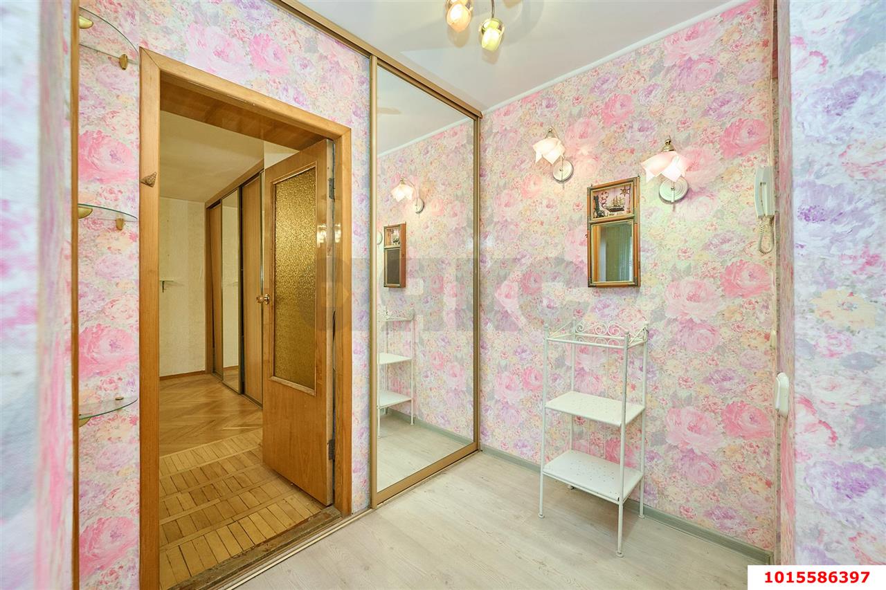 Фото №14: 3-комнатная квартира <span class="whitespace-nowrap">64 м²</span>, <span class="whitespace-nowrap">5/5 эт.</span> - Краснодар, мкр. Центральный внутригородской округ, ул. имени П.М. Гаврилова, 103
