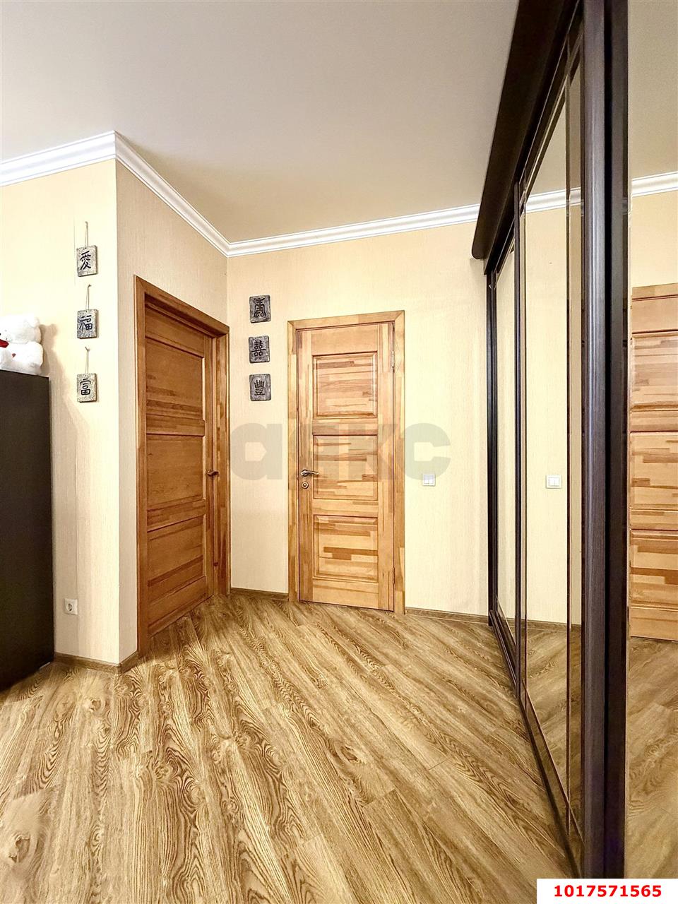 Фото №3: 1-комнатная квартира <span class="whitespace-nowrap">41 м²</span>, <span class="whitespace-nowrap">2/6 эт.</span> - Краснодар, Прикубанский внутригородской округ, мкр. Музыкальный, ул. имени Сергея Есенина, 86