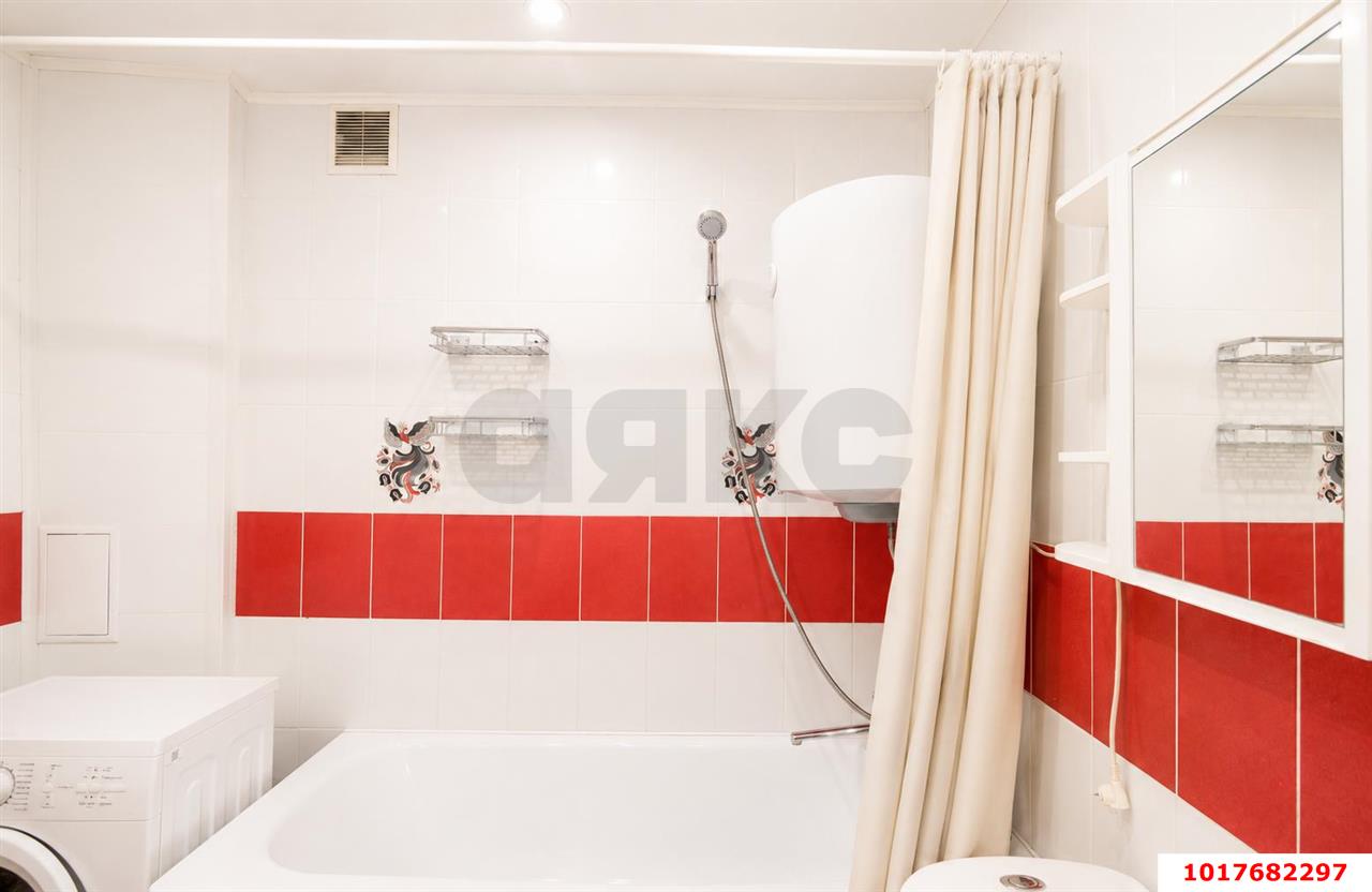 Фото №8: 1-комнатная квартира <span class="whitespace-nowrap">42 м²</span>, <span class="whitespace-nowrap">5/6 эт.</span> - Краснодар, Прикубанский внутригородской округ, мкр. Музыкальный, ул. имени Сергея Есенина, 108/7Б