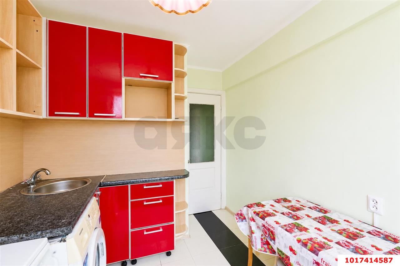 Фото №3: 1-комнатная квартира <span class="whitespace-nowrap">31 м²</span>, <span class="whitespace-nowrap">4/5 эт.</span> - Краснодар, Прикубанский внутригородской округ, мкр. Фестивальный, ул. Атарбекова, 27