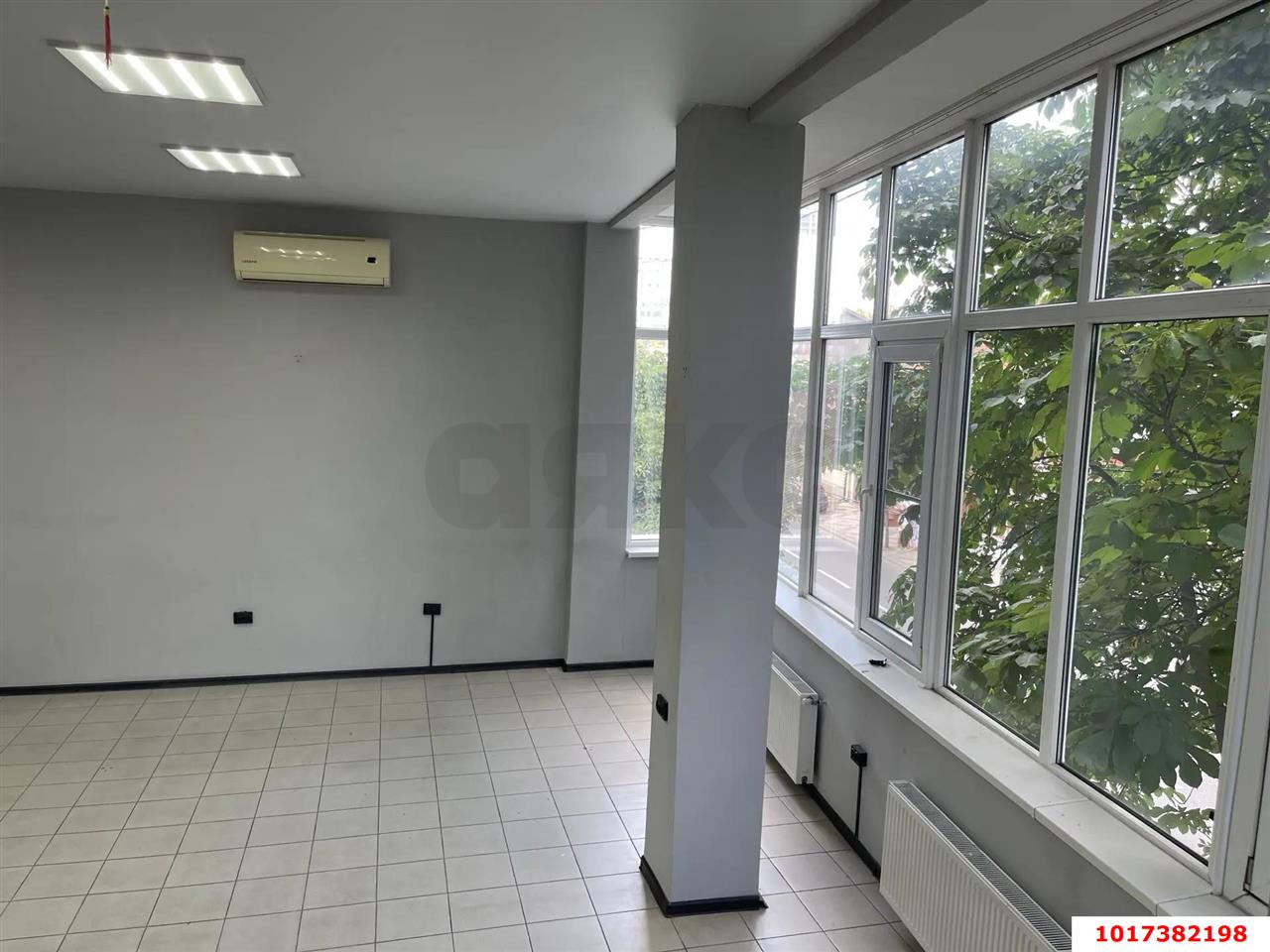 Фото №8: Отдельное здание <span class="whitespace-nowrap">176 м²</span>, <span class="whitespace-nowrap">1/3 эт.</span> - Краснодар, Западный внутригородской округ, мкр. Центральный, ул. Октябрьская, 141
