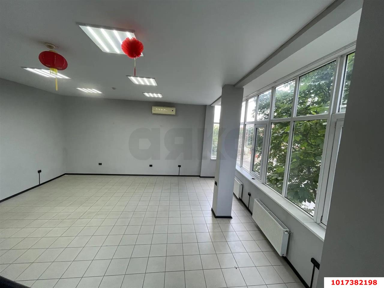 Фото №6: Отдельное здание <span class="whitespace-nowrap">176 м²</span>, <span class="whitespace-nowrap">1/3 эт.</span> - Краснодар, Западный внутригородской округ, мкр. Центральный, ул. Октябрьская, 141