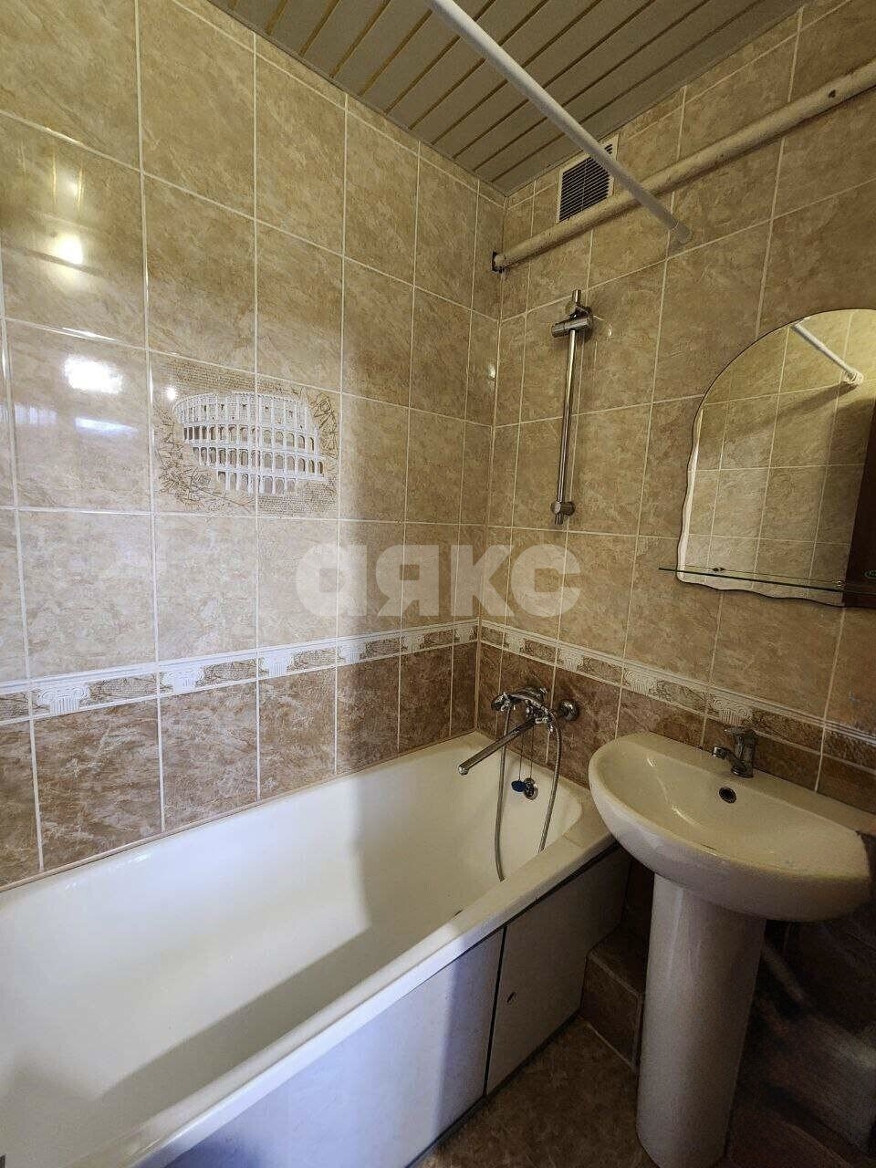 Фото №10: 3-комнатная квартира <span class="whitespace-nowrap">42 м²</span>, <span class="whitespace-nowrap">2/5 эт.</span> - Туапсе, ул. Бондаренко, 6