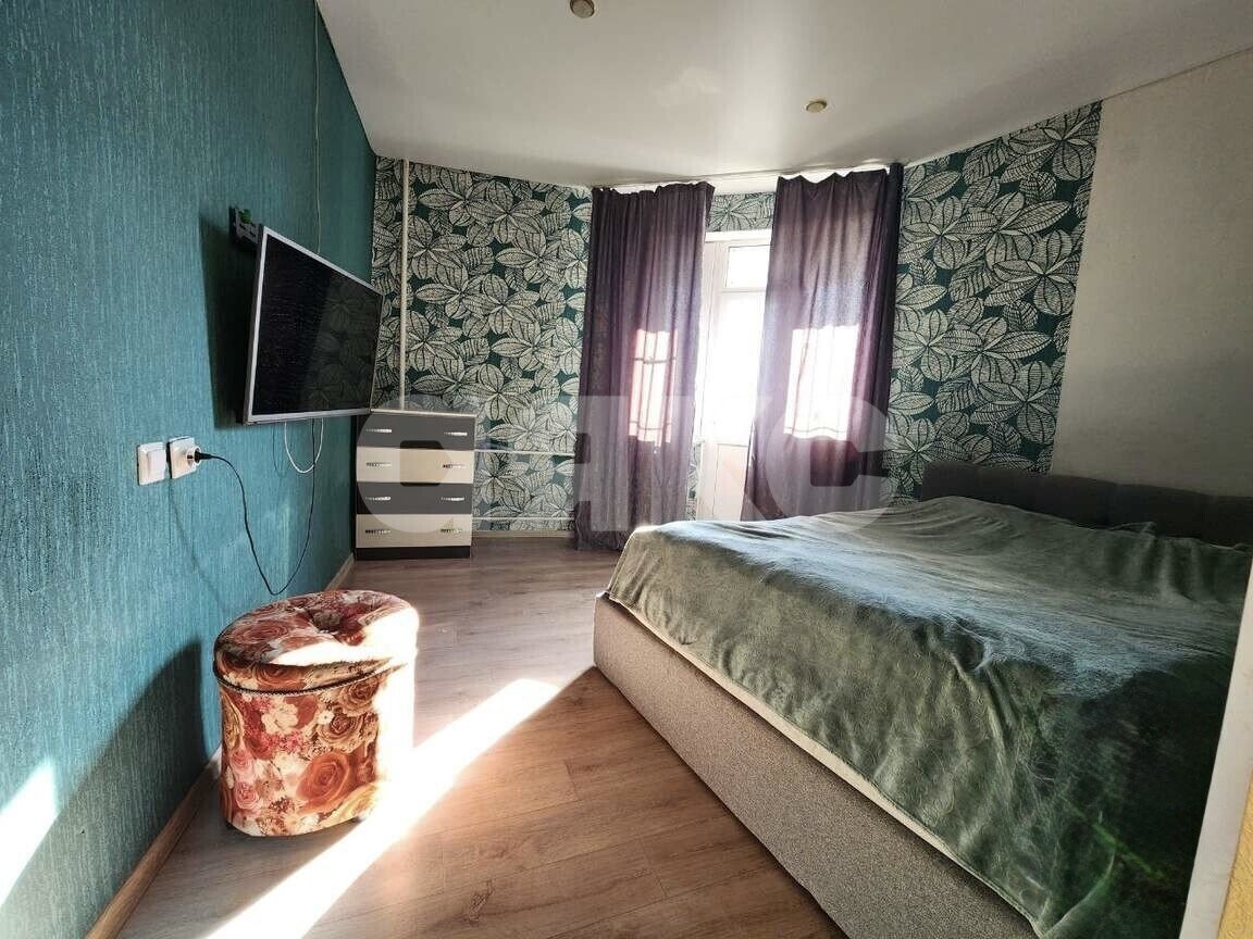 Фото №3: 3-комнатная квартира <span class="whitespace-nowrap">63 м²</span>, <span class="whitespace-nowrap">4/4 эт.</span> - Туапсе, ул. площадь Ильича, 4