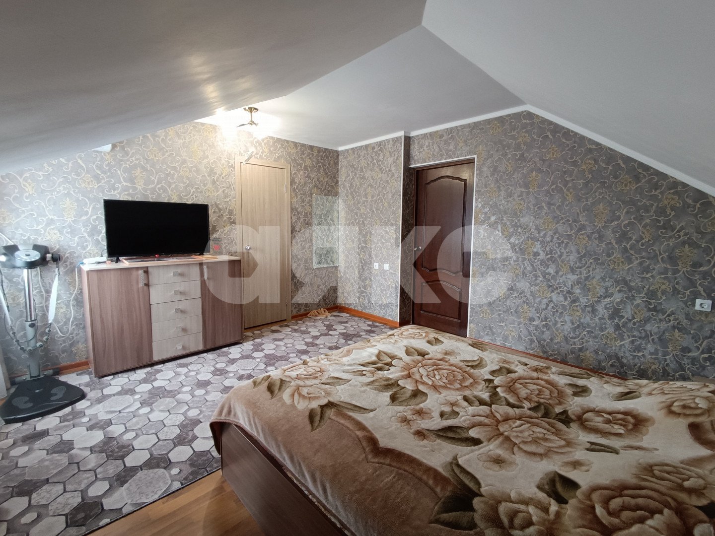 Фото №10: 4-комнатная квартира <span class="whitespace-nowrap">115 м²</span>, <span class="whitespace-nowrap">3/4 эт.</span> - Цибанобалка, ул. Садовая, 41Б