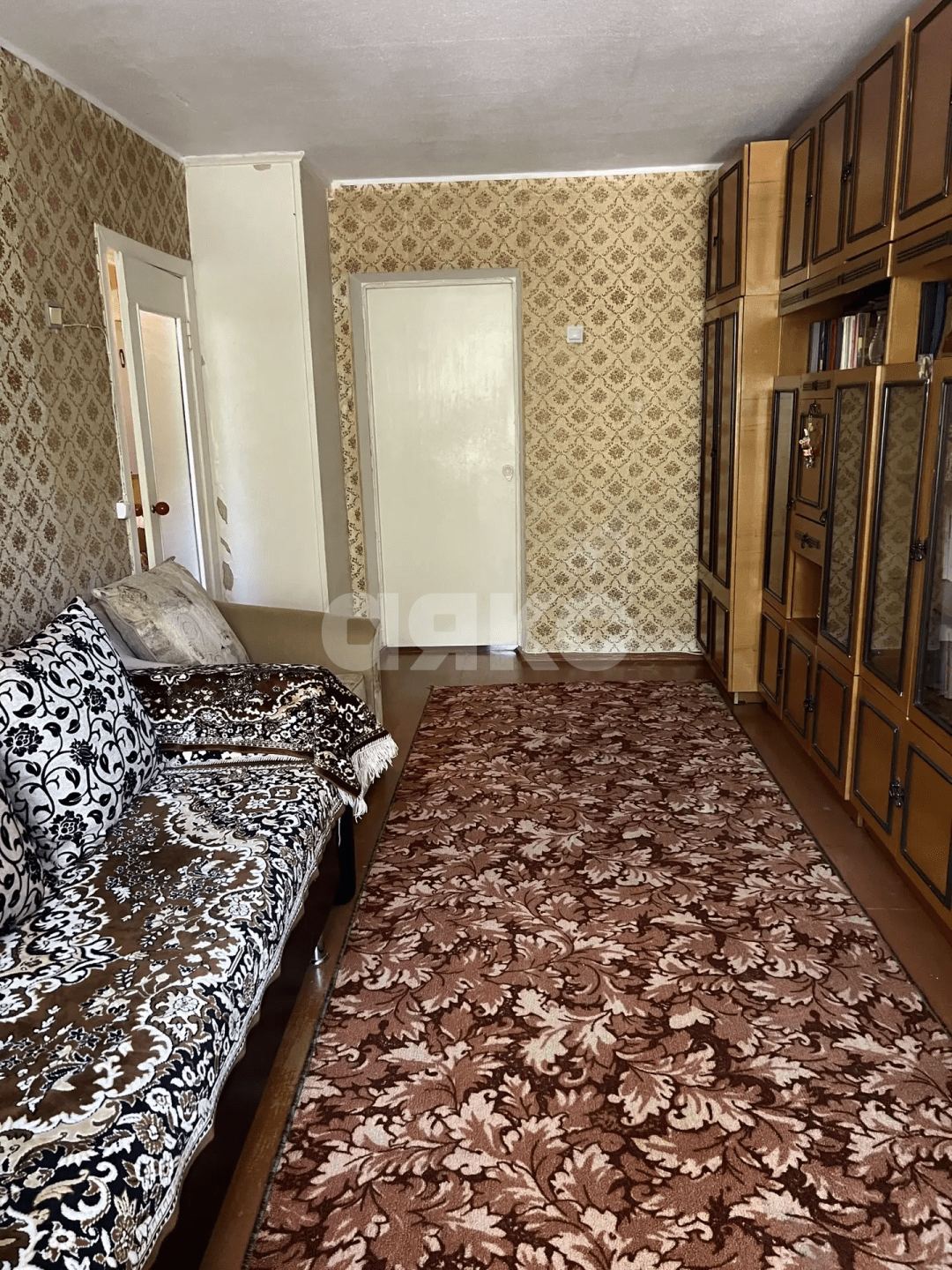 Фото №2: 2-комнатная квартира <span class="whitespace-nowrap">44 м²</span>, <span class="whitespace-nowrap">1/5 эт.</span> - Волгоград, Кировский, мкр. Развилка, ул. Кирова, 109А