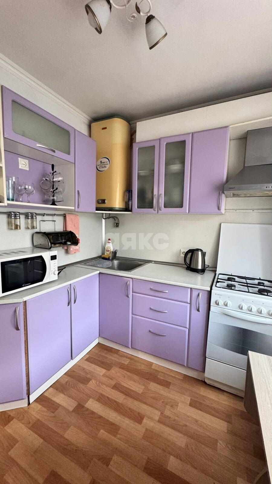 Фото №1: 1-комнатная квартира <span class="whitespace-nowrap">27 м²</span>, <span class="whitespace-nowrap">4/5 эт.</span> - Туапсе, ул. Бондаренко, 4