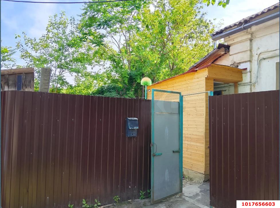 Фото №6: 3-комнатная квартира <span class="whitespace-nowrap">37 м²</span>, <span class="whitespace-nowrap">1/1 эт.</span> - Краснодар, Центральный внутригородской округ, мкр. Центральный, ул. Суворова, 53А