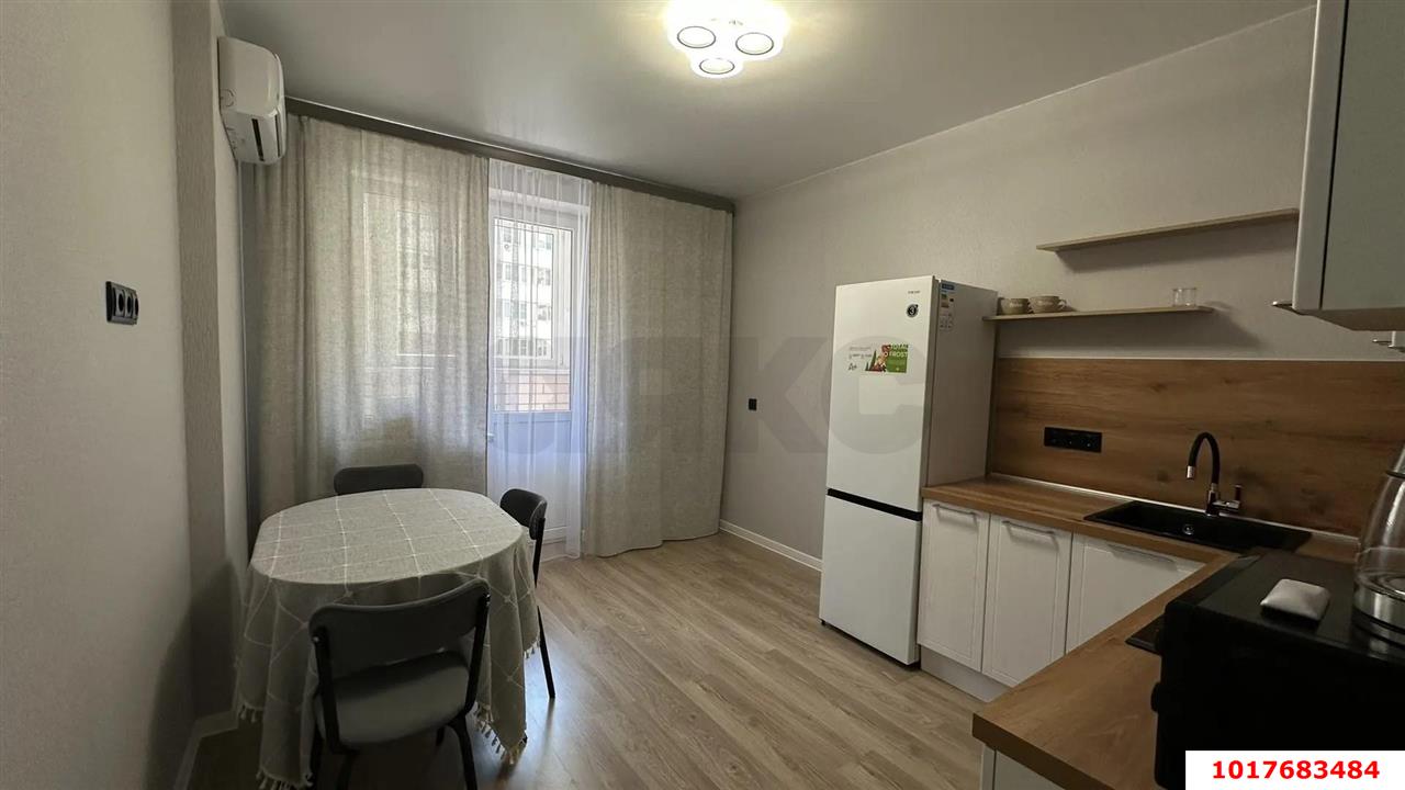 Фото №1: 1-комнатная квартира <span class="whitespace-nowrap">45 м²</span>, <span class="whitespace-nowrap">6/19 эт.</span> - Краснодар, Прикубанский внутригородской округ, имени Петра Метальникова, мкр. ЖК Лучший, ул. Ростовское шоссе, 30/6к3