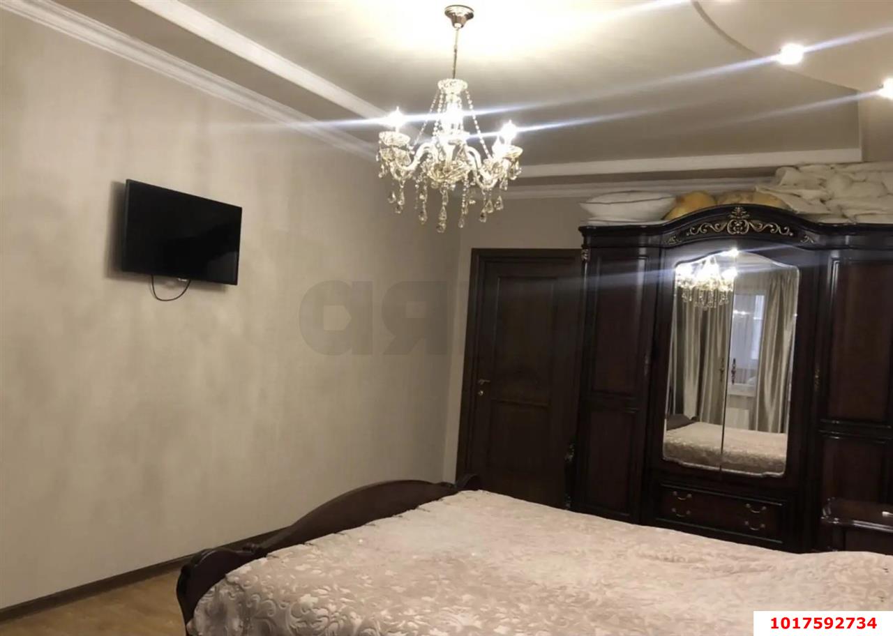 Фото №4: 2-комнатная квартира <span class="whitespace-nowrap">70 м²</span>, <span class="whitespace-nowrap">3/19 эт.</span> - Краснодар, Прикубанский внутригородской округ, мкр. Краевая Клиническая Больница, ул. Домбайская, 12