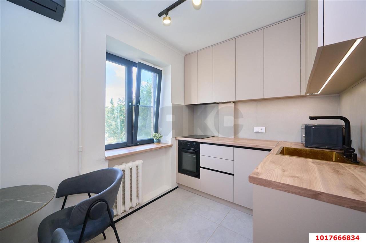 Фото №5: 3-комнатная квартира <span class="whitespace-nowrap">67 м²</span>, <span class="whitespace-nowrap">4/9 эт.</span> - Краснодар, Центральный внутригородской округ, мкр. Центральный, ул. Хакурате, 12