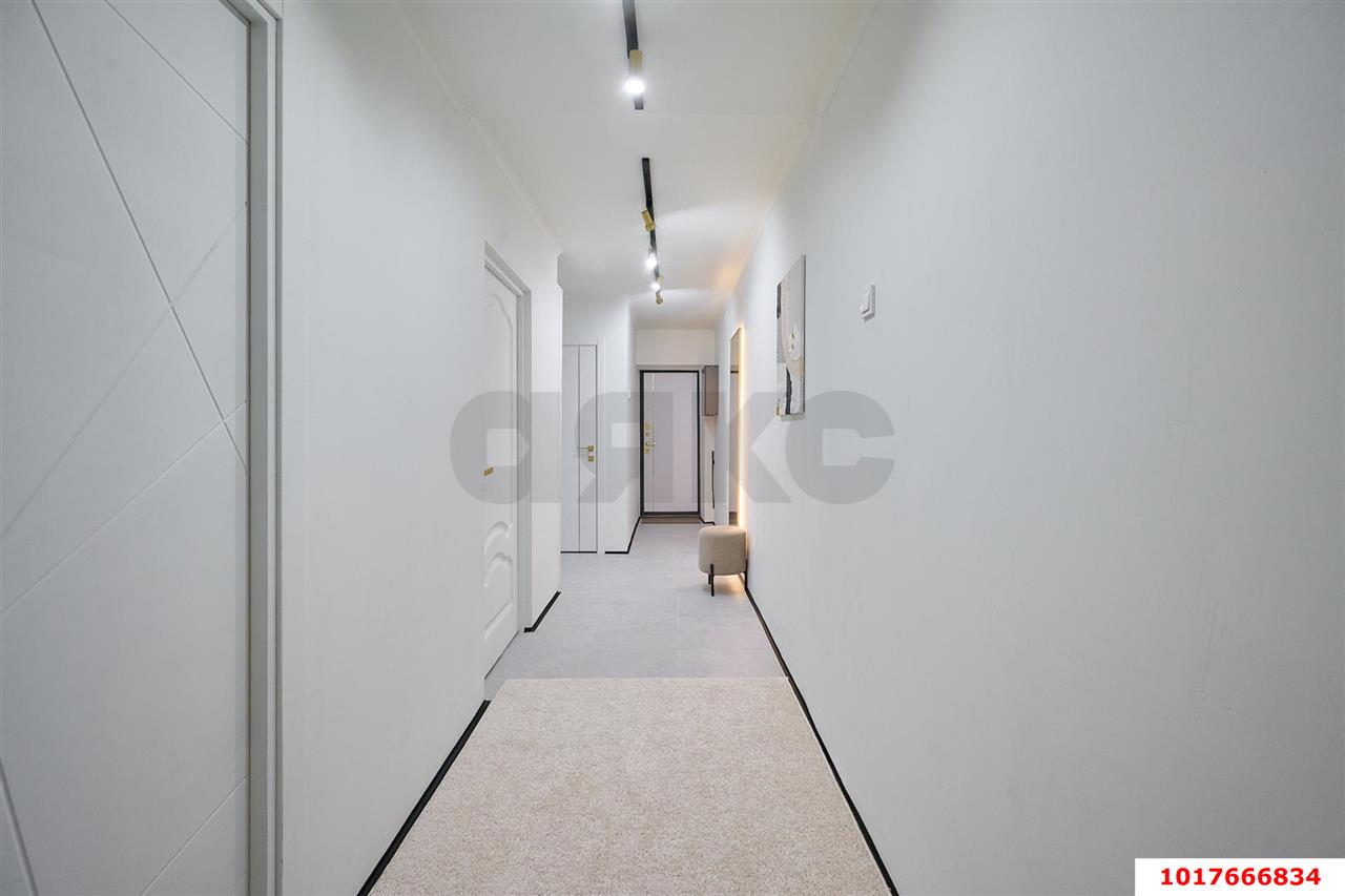 Фото №8: 3-комнатная квартира <span class="whitespace-nowrap">67 м²</span>, <span class="whitespace-nowrap">4/9 эт.</span> - Краснодар, Центральный внутригородской округ, мкр. Центральный, ул. Хакурате, 12