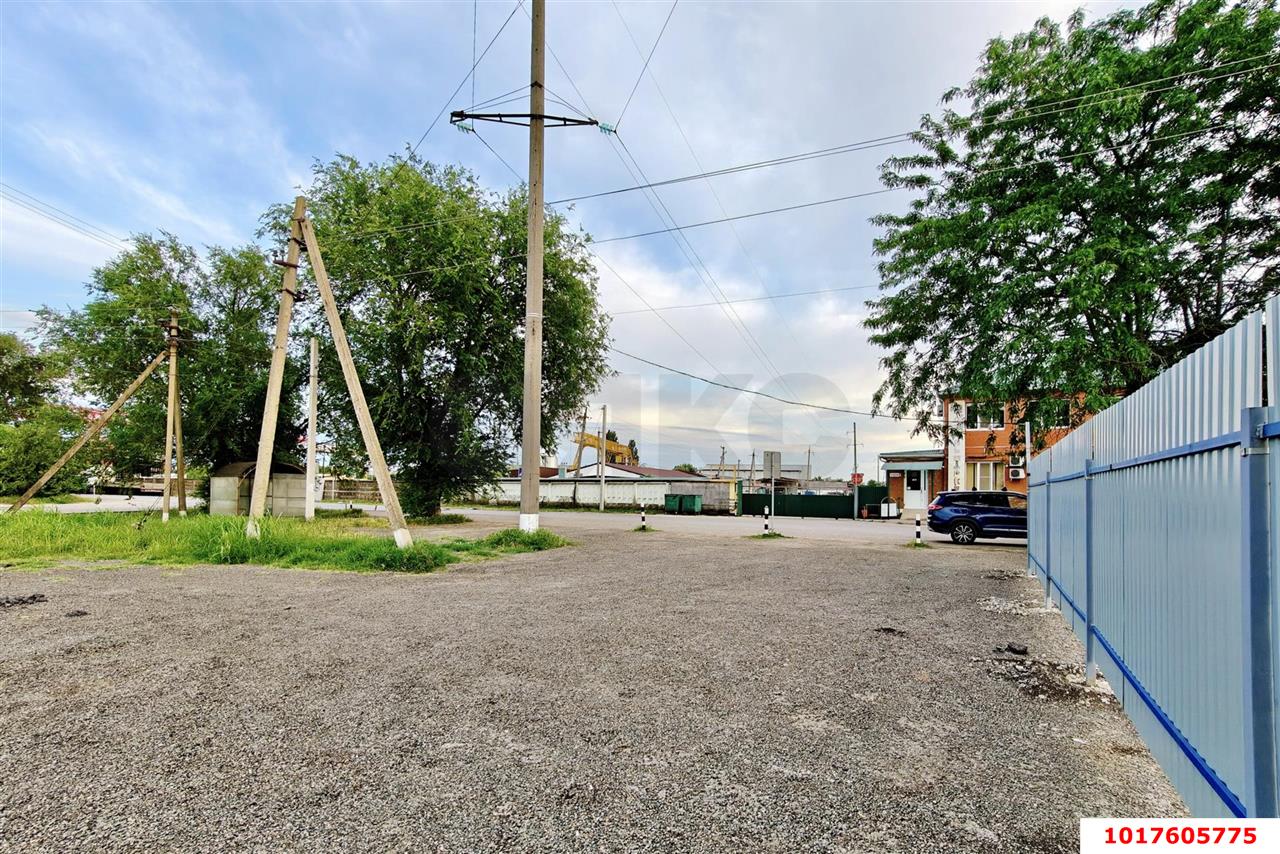 Фото №16: Коммерция <span class="whitespace-nowrap">200 м²</span>, <span class="whitespace-nowrap">1 эт.</span> - Новотитаровская, ул. Крайняя, 2
