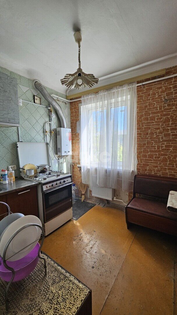 Фото №3: 2-комнатная квартира <span class="whitespace-nowrap">45 м²</span>, <span class="whitespace-nowrap">3/5 эт.</span> - Мариуполь, р. Жовтневый, ул. Георгиевская, 3