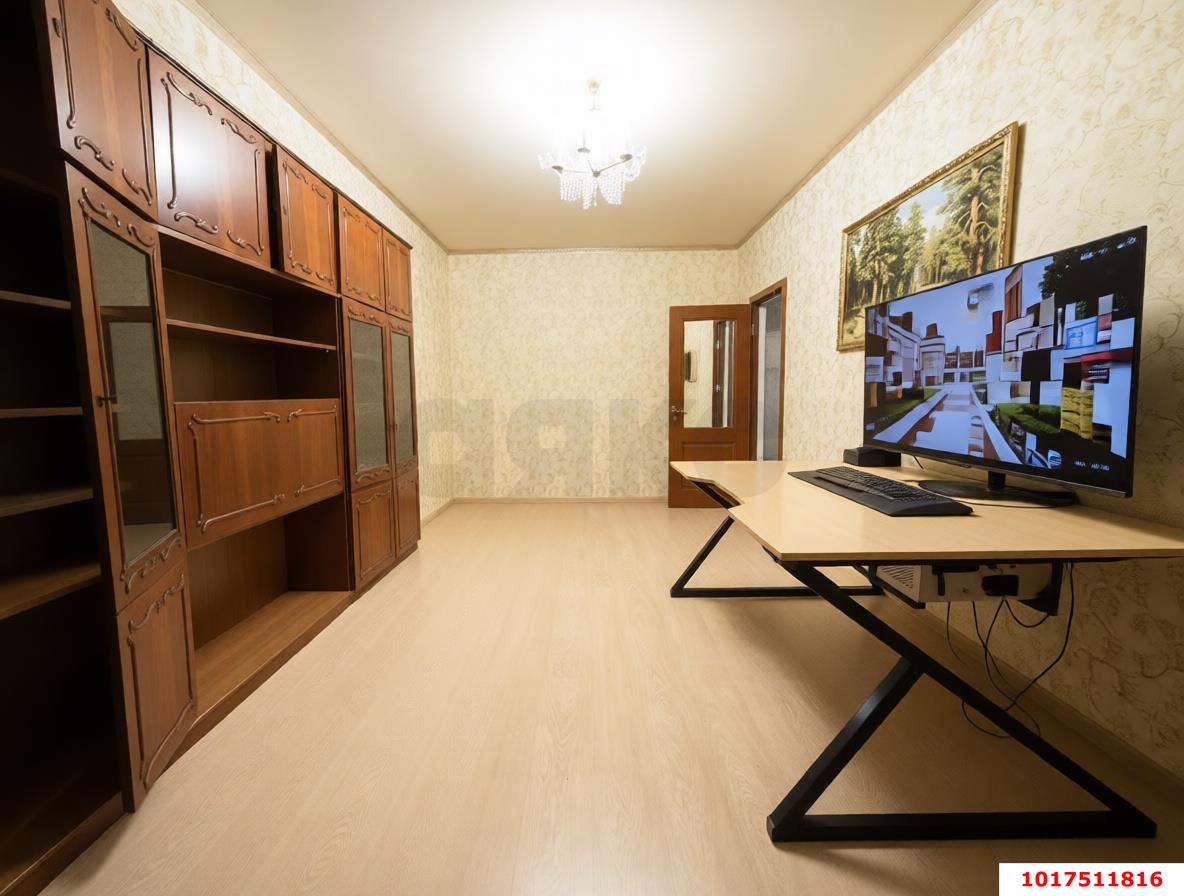 Фото №3: 2-комнатная квартира <span class="whitespace-nowrap">61 м²</span>, <span class="whitespace-nowrap">1/5 эт.</span> - Краснодар, Прикубанский внутригородской округ, мкр. Музыкальный, ул. имени Мусоргского М.П., 19