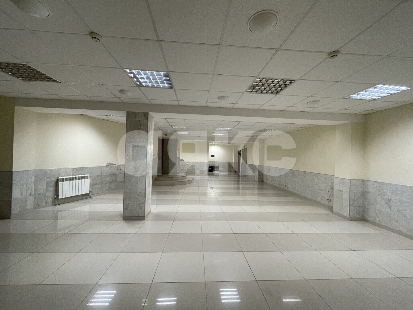 Фото №8: Коммерция <span class="whitespace-nowrap">130 м²</span>, <span class="whitespace-nowrap">1/3 эт.</span> - Майкоп, мкр. квартал Черёмушки, ул. Депутатская, 15