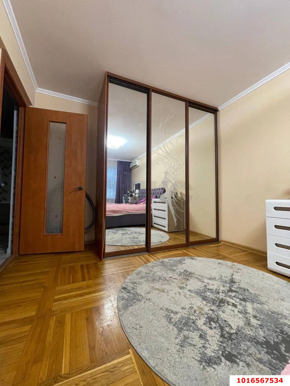 Фото №8: 3-комнатная квартира <span class="whitespace-nowrap">64 м²</span>, <span class="whitespace-nowrap">3/5 эт.</span> - Краснодар, Прикубанский внутригородской округ, мкр. Фестивальный, ул. Яна Полуяна, 14