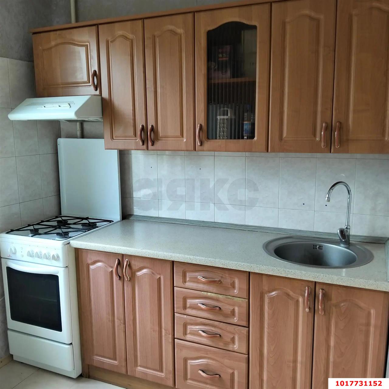 Фото №2: 2-комнатная квартира <span class="whitespace-nowrap">46 м²</span>, <span class="whitespace-nowrap">6/9 эт.</span> - Краснодар, Карасунский внутригородской округ, мкр. Комсомольский, ул. Уральская, 180