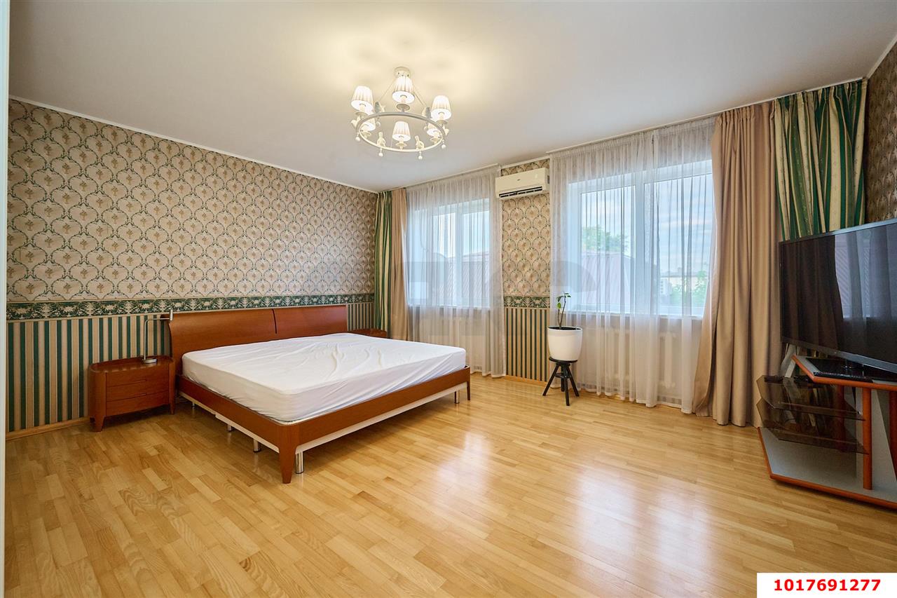 Фото №15: Дом <span class="whitespace-nowrap">298 м²</span> <span class="whitespace-nowrap">+ 5 сот.</span>, <span class="whitespace-nowrap">2 эт.</span> - Краснодар, Прикубанский внутригородской округ, мкр. 9-й километр, ул. Лазурная, 15