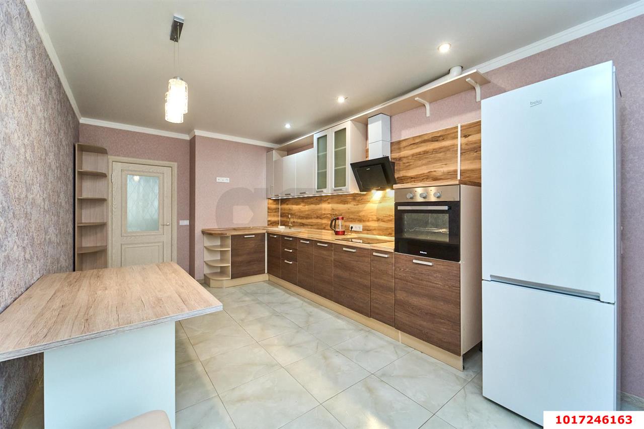 Фото №4: 2-комнатная квартира <span class="whitespace-nowrap">73 м²</span>, <span class="whitespace-nowrap">16/18 эт.</span> - Краснодар, Прикубанский внутригородской округ, Школьный, Круглик, жилой комплекс Ежи, мкр. Табачная Фабрика, ул. Табачная, 1/1к2