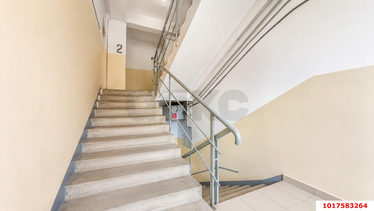 Фото №13: 1-комнатная квартира <span class="whitespace-nowrap">32 м²</span>, <span class="whitespace-nowrap">2/5 эт.</span> - Краснодар, Прикубанский внутригородской округ, мкр. Музыкальный, пер. Шаляпина, 3