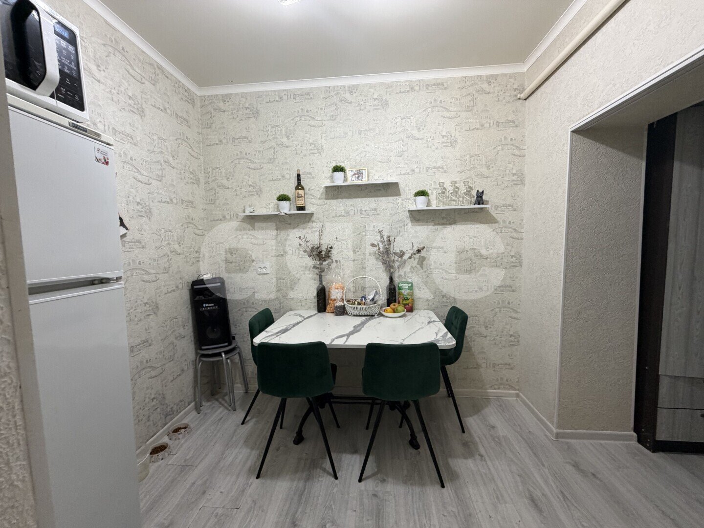 Фото №8: 2-комнатная квартира <span class="whitespace-nowrap">37 м²</span>, <span class="whitespace-nowrap">1/1 эт.</span> - Кореновск, ул. Коммунистическая, 11