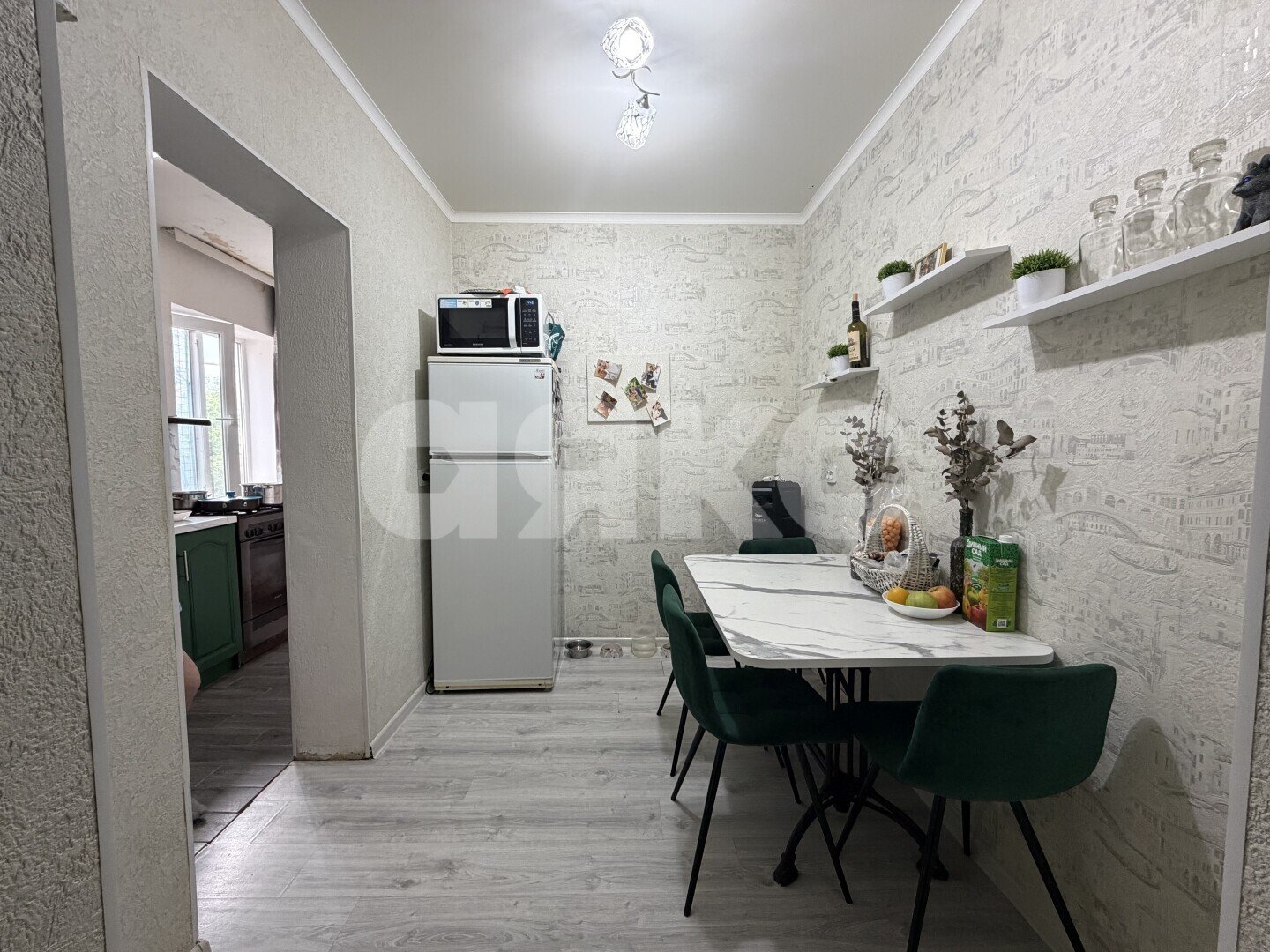 Фото №9: 2-комнатная квартира <span class="whitespace-nowrap">37 м²</span>, <span class="whitespace-nowrap">1/1 эт.</span> - Кореновск, ул. Коммунистическая, 11