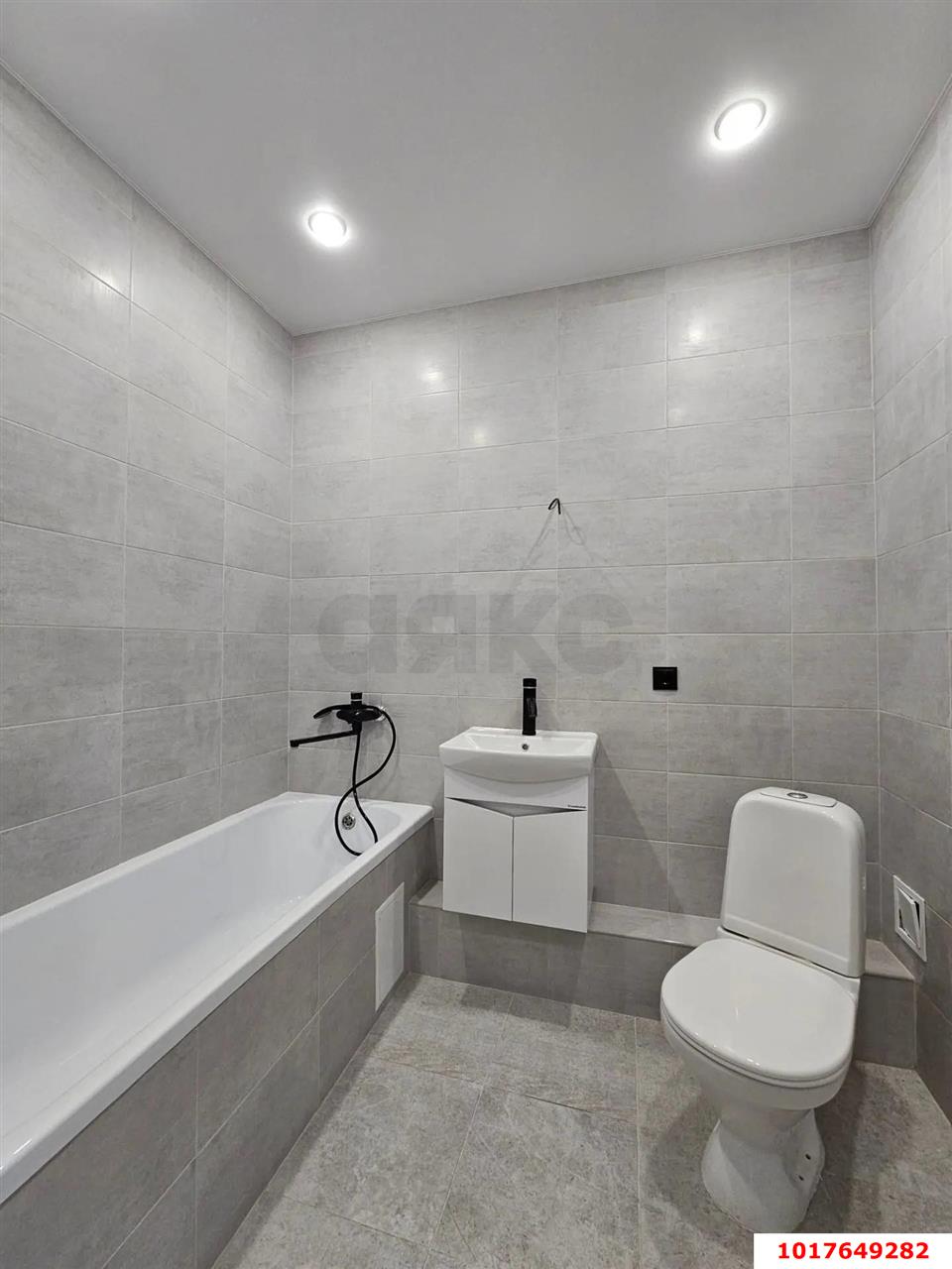 Фото №3: 1-комнатная квартира <span class="whitespace-nowrap">50 м²</span>, <span class="whitespace-nowrap">4/7 эт.</span> - Южный, мкр. жилой комплекс История-2, ул. Екатерининская, 3к2