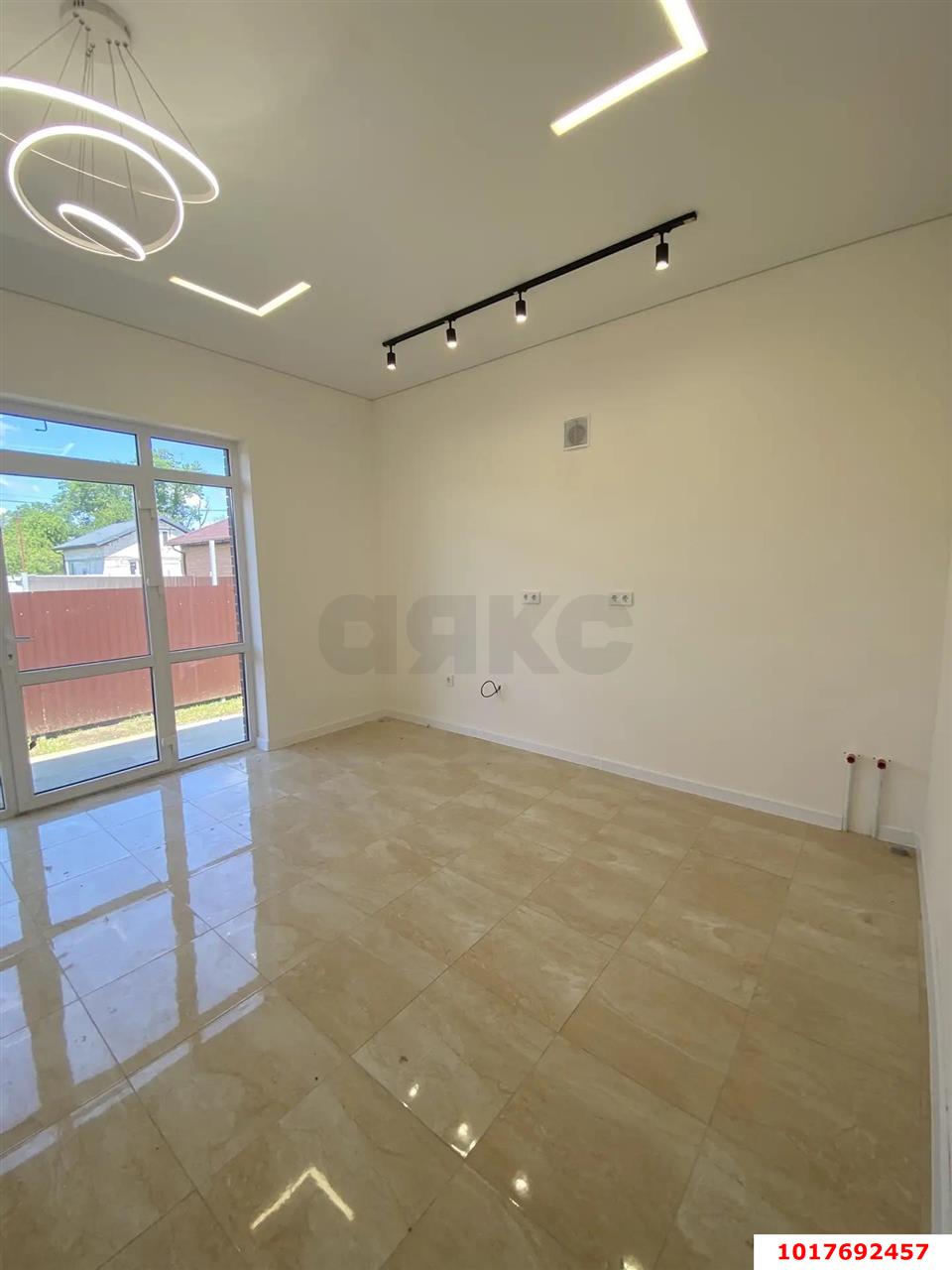 Фото №10: Дом <span class="whitespace-nowrap">106 м²</span> <span class="whitespace-nowrap">+ 4 сот.</span>, <span class="whitespace-nowrap">1 эт.</span> - Кубанское Яблоко, мкр. Прикубанский внутригородской округ, ул. Сиреневая