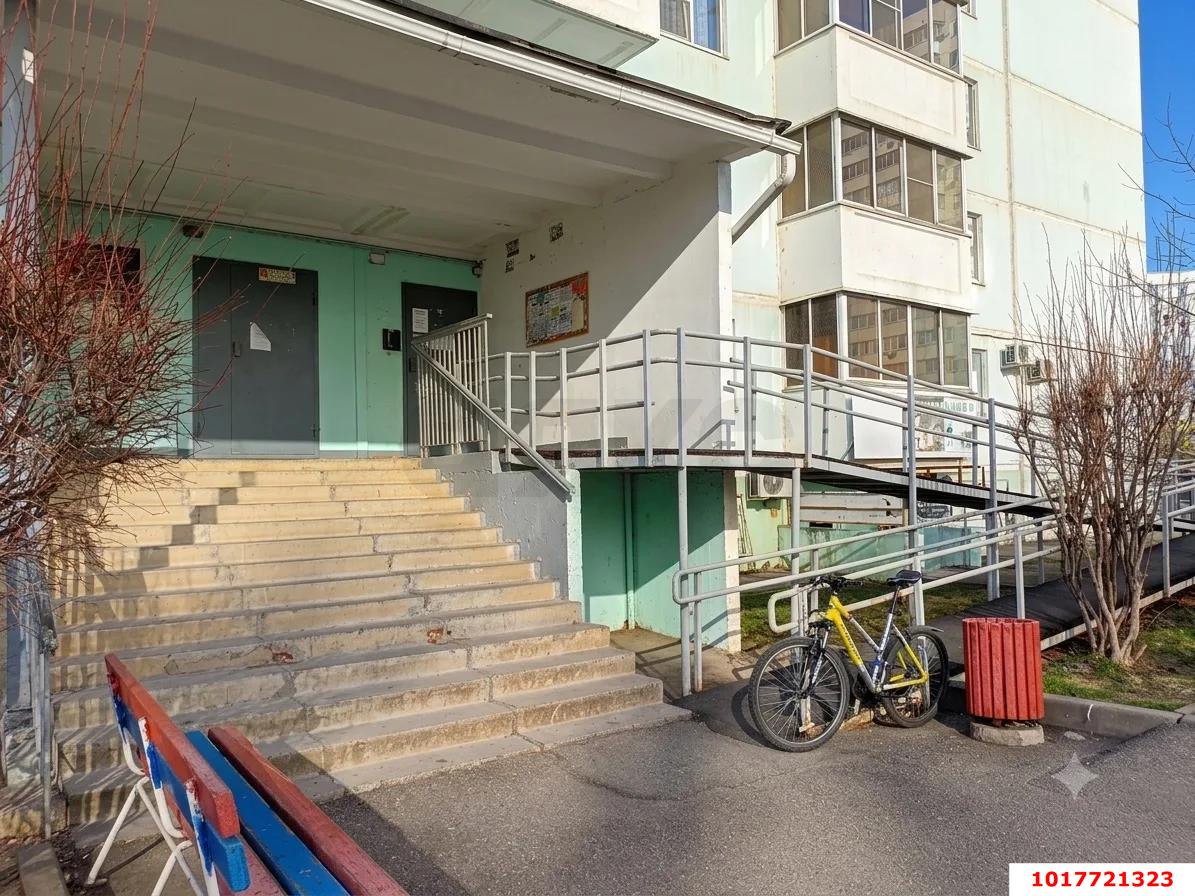 Фото №9: 1-комнатная квартира <span class="whitespace-nowrap">41 м²</span>, <span class="whitespace-nowrap">10/16 эт.</span> - Краснодар, Прикубанский внутригородской округ, Московский, мкр. Завод Измерительных Приборов, ул. Зиповская, 41