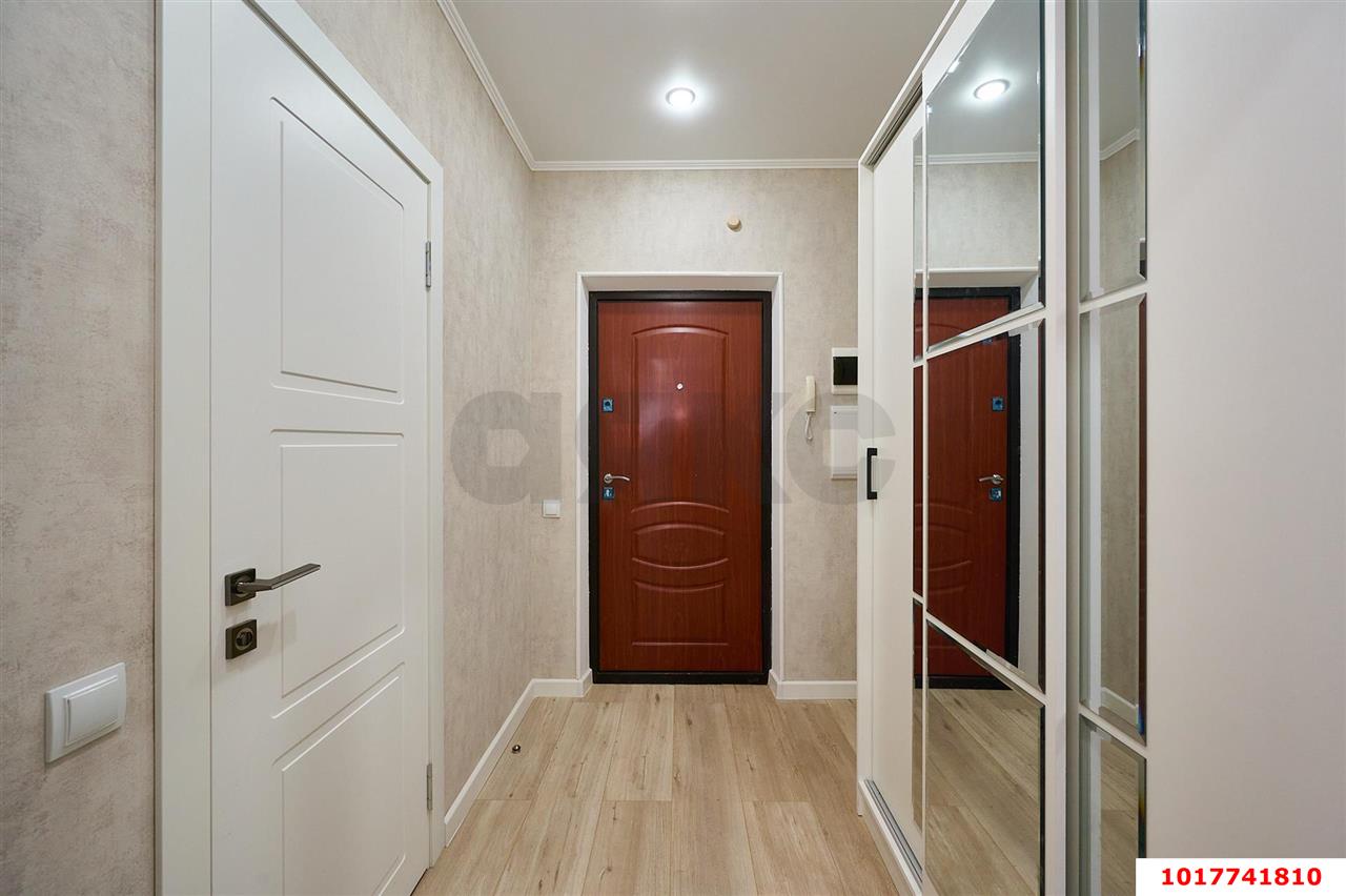 Фото №10: 2-комнатная квартира <span class="whitespace-nowrap">47 м²</span>, <span class="whitespace-nowrap">11/16 эт.</span> - Краснодар, Прикубанский внутригородской округ, Россинского, мкр. жилой комплекс Дружный-2, б-р Адмиралтейский, 3к1