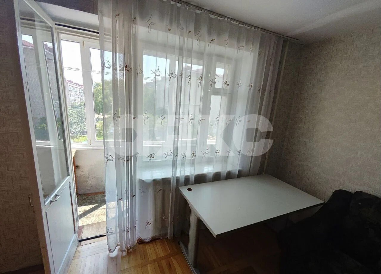 Фото №4: 2-комнатная квартира <span class="whitespace-nowrap">52 м²</span>, <span class="whitespace-nowrap">3/5 эт.</span> - Горячий Ключ, мкр. Администрация, ул. Революции, 3