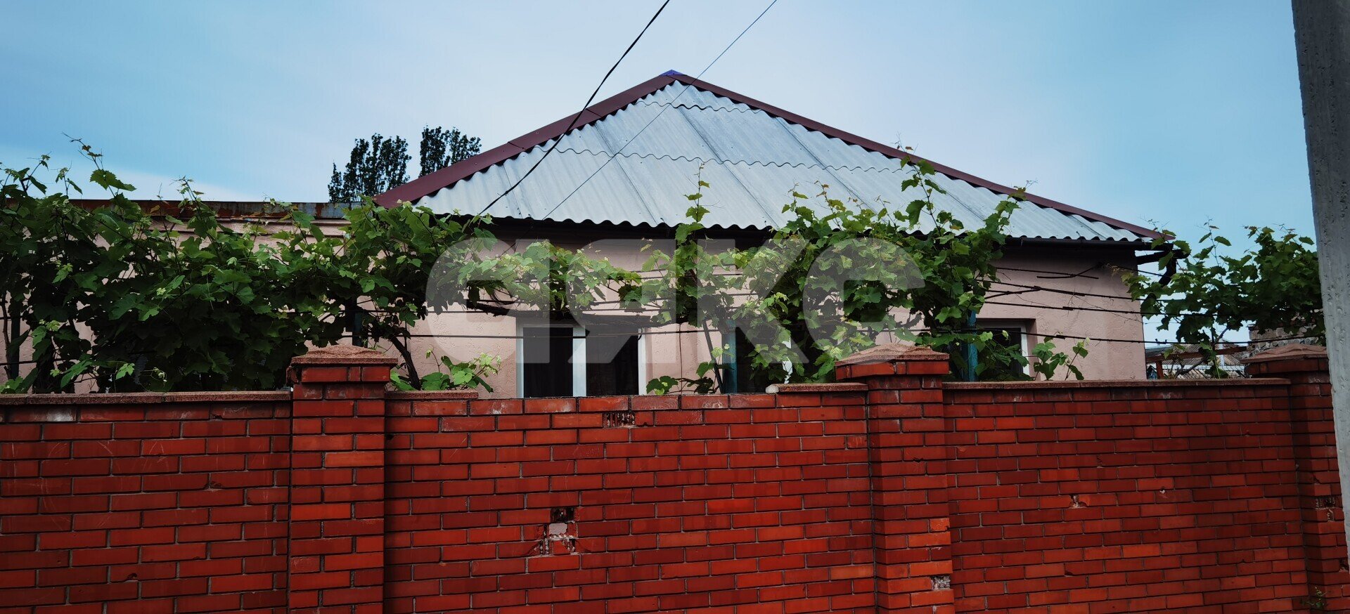 Фото №3: Дом <span class="whitespace-nowrap">64 м²</span> <span class="whitespace-nowrap">+ 4.74 сот.</span>, <span class="whitespace-nowrap">1 эт.</span> - Мариуполь, Приморский, п. Кировка, пер. Луганский, 18