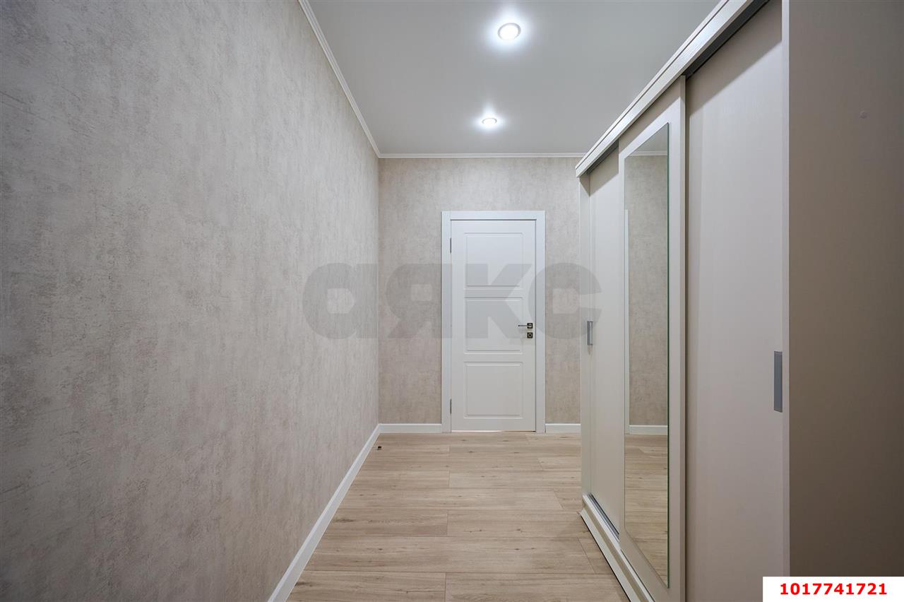 Фото №12: 2-комнатная квартира <span class="whitespace-nowrap">60 м²</span>, <span class="whitespace-nowrap">14/16 эт.</span> - Краснодар, Прикубанский внутригородской округ, Россинского, мкр. жилой комплекс Дружный, ул. Адмирала Серебрякова, 3к2