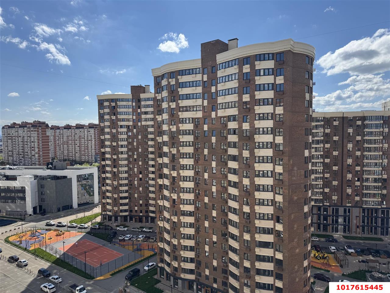 Фото №11: 1-комнатная квартира <span class="whitespace-nowrap">42 м²</span>, <span class="whitespace-nowrap">14/18 эт.</span> - Краснодар, Прикубанский внутригородской округ, имени Петра Метальникова, мкр. ЖК Времена Года 3, ул. Цезаря Куникова, 24к2
