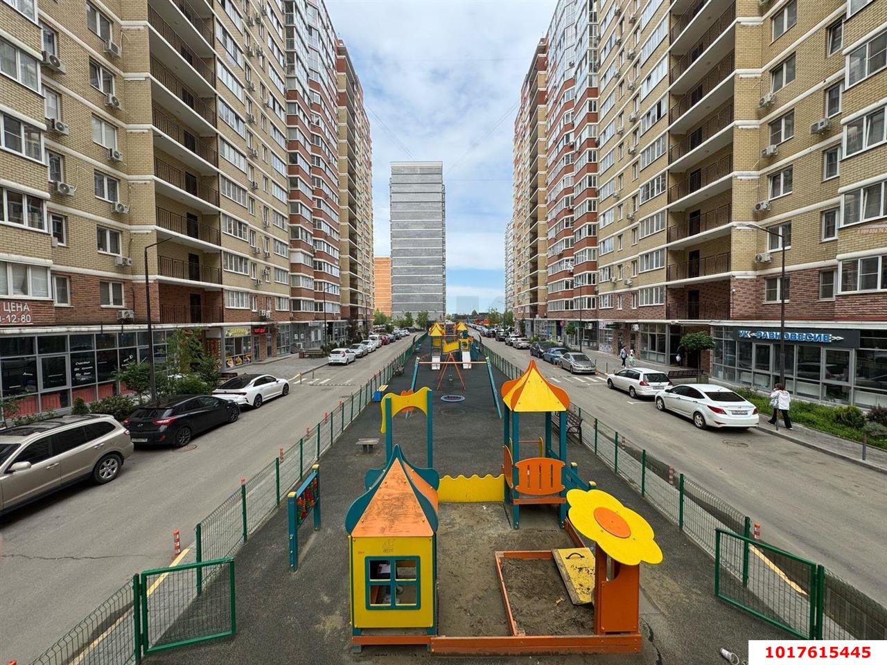 Фото №12: 1-комнатная квартира <span class="whitespace-nowrap">42 м²</span>, <span class="whitespace-nowrap">14/18 эт.</span> - Краснодар, Прикубанский внутригородской округ, имени Петра Метальникова, мкр. ЖК Времена Года 3, ул. Цезаря Куникова, 24к2