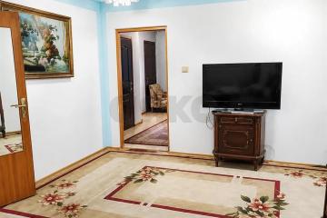 Фото №1: 5+-комнатная квартира <span class="whitespace-nowrap">271 м²</span>, <span class="whitespace-nowrap">2/2 эт.</span> - Павловская, ул. Горького, 499