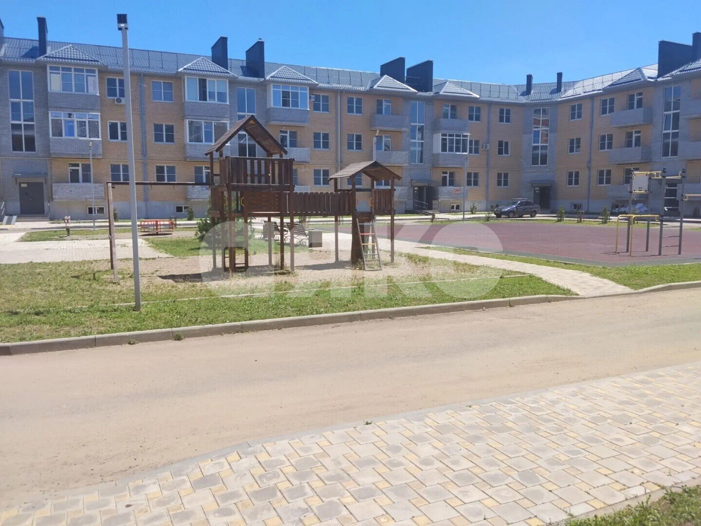 Фото №3: 2-комнатная квартира <span class="whitespace-nowrap">56 м²</span>, <span class="whitespace-nowrap">1/3 эт.</span> - Кореновск, мкр. 10-й, ул. Таманская, 1