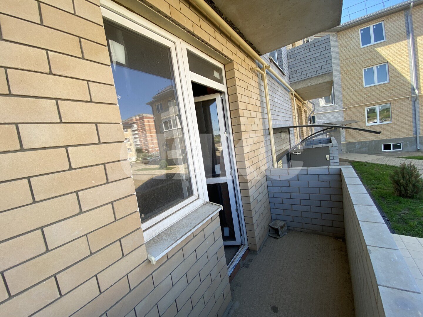 Фото №24: 2-комнатная квартира <span class="whitespace-nowrap">56 м²</span>, <span class="whitespace-nowrap">1/3 эт.</span> - Кореновск, мкр. 10-й, ул. Таманская, 1