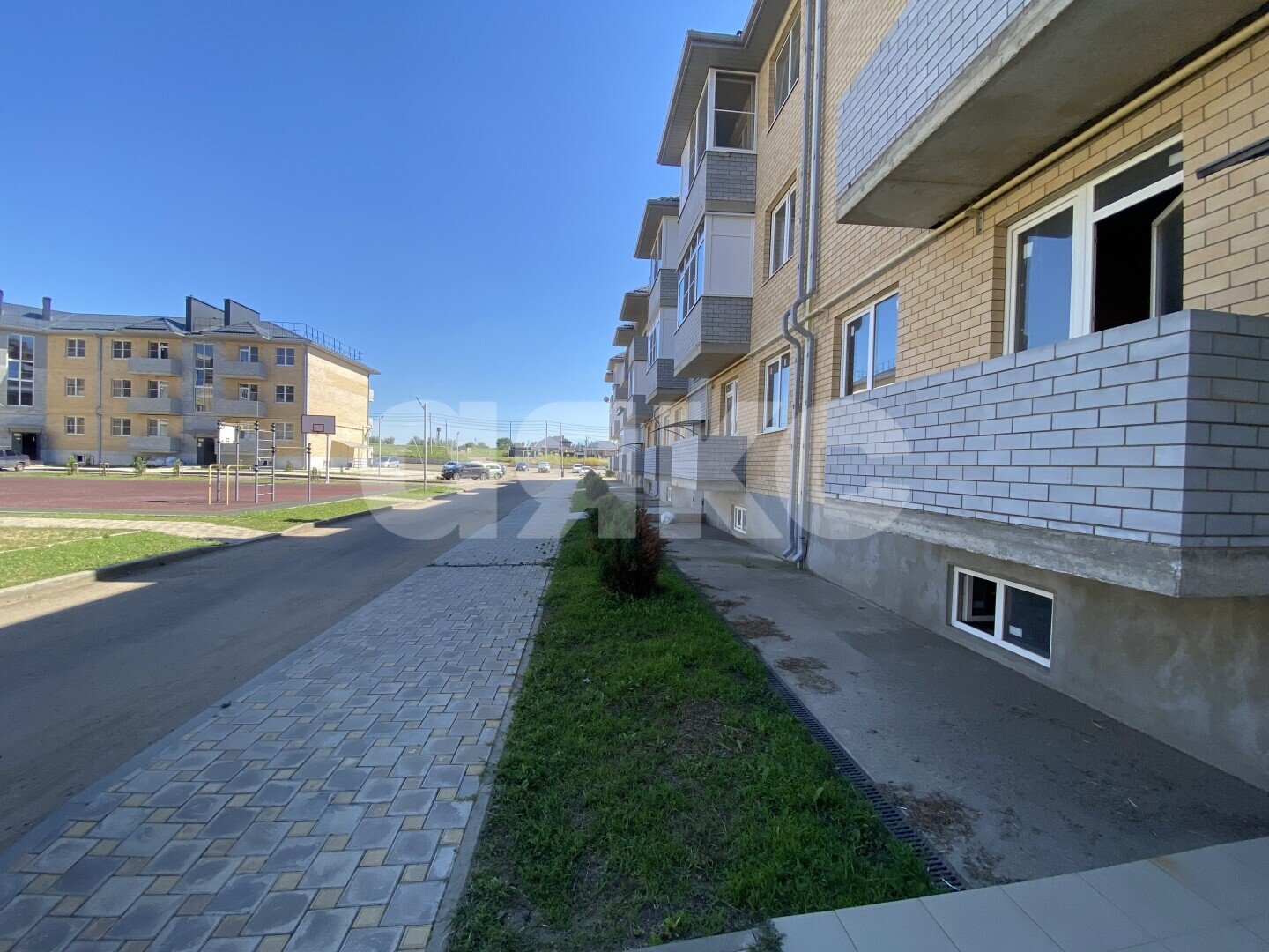 Фото №7: 2-комнатная квартира <span class="whitespace-nowrap">56 м²</span>, <span class="whitespace-nowrap">1/3 эт.</span> - Кореновск, мкр. 10-й, ул. Таманская, 1