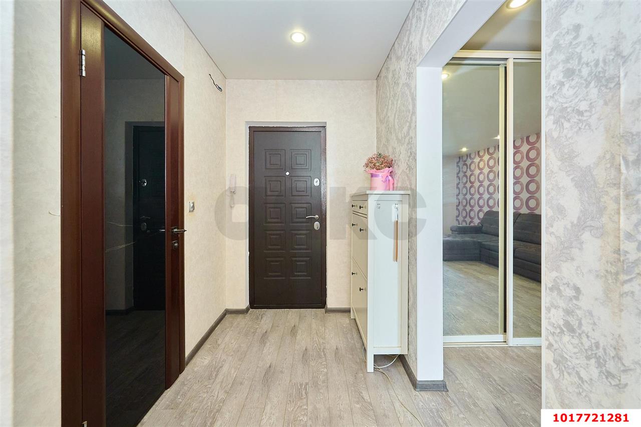Фото №10: 1-комнатная квартира <span class="whitespace-nowrap">46 м²</span>, <span class="whitespace-nowrap">16/16 эт.</span> - Краснодар, Западный внутригородской округ, мкр. Юбилейный, ул. Рождественская набережная, 37