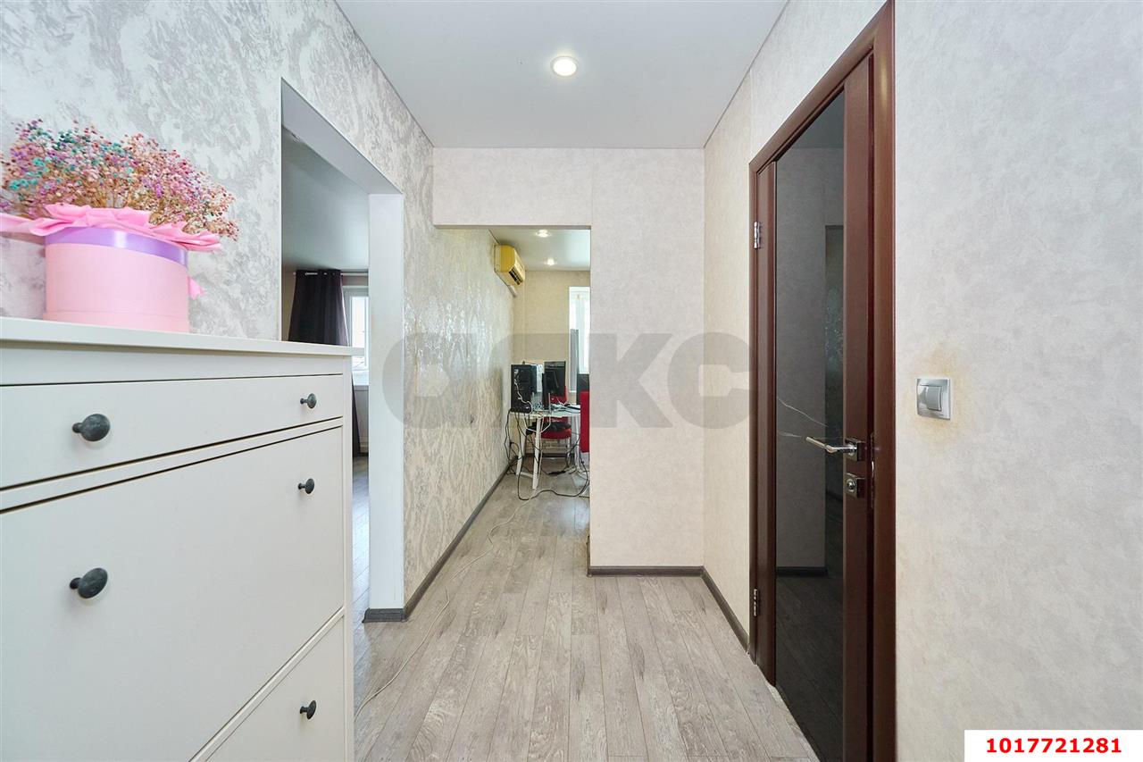 Фото №9: 1-комнатная квартира <span class="whitespace-nowrap">46 м²</span>, <span class="whitespace-nowrap">16/16 эт.</span> - Краснодар, Западный внутригородской округ, мкр. Юбилейный, ул. Рождественская набережная, 37