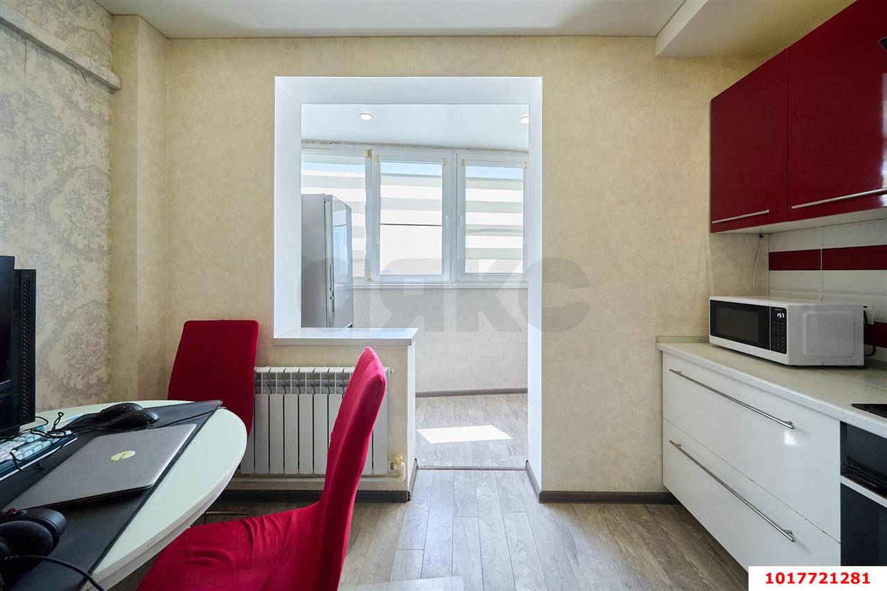 Фото №4: 1-комнатная квартира <span class="whitespace-nowrap">46 м²</span>, <span class="whitespace-nowrap">16/16 эт.</span> - Краснодар, Западный внутригородской округ, мкр. Юбилейный, ул. Рождественская набережная, 37