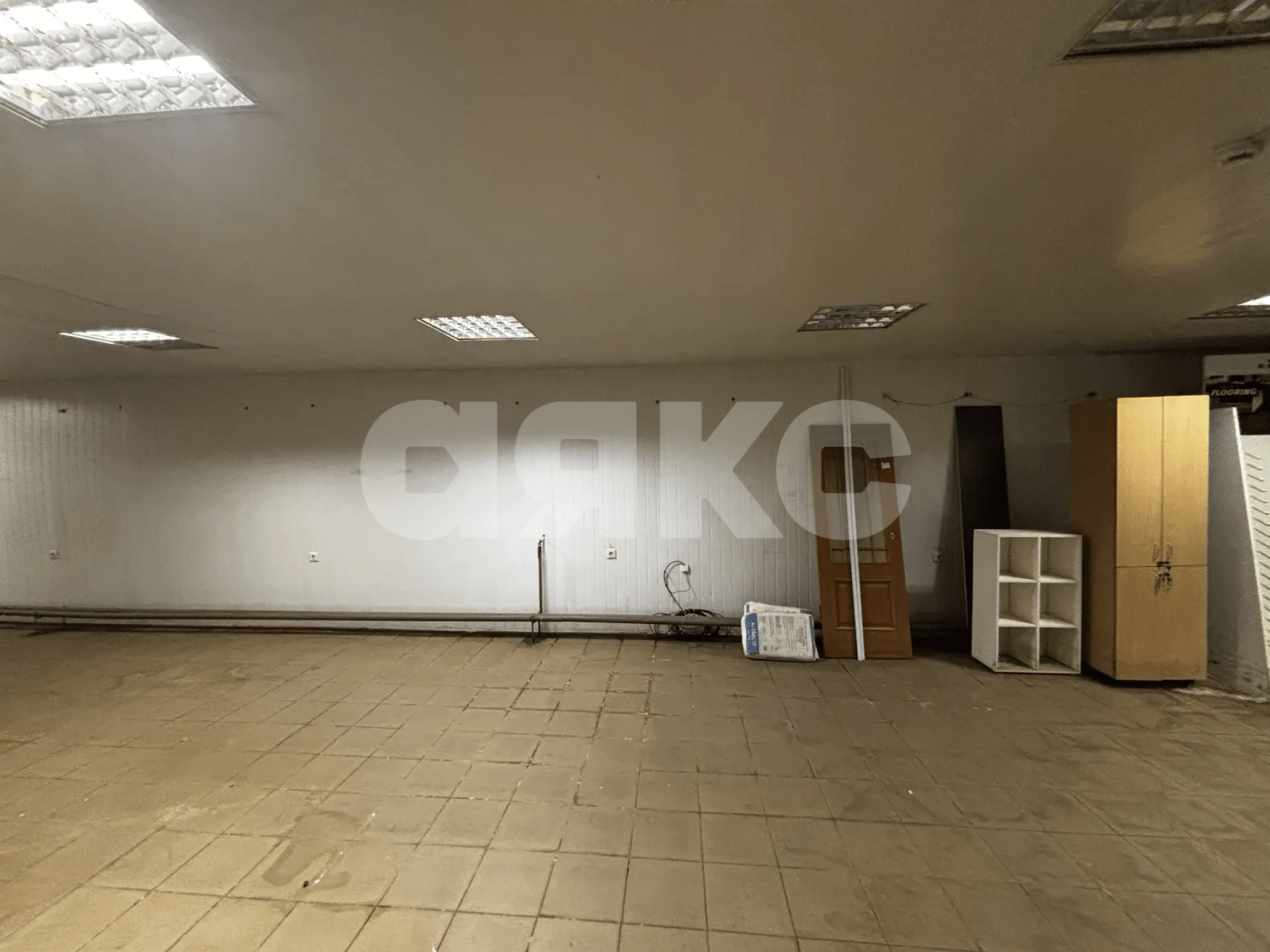 Фото №15: Торговое помещение <span class="whitespace-nowrap">540 м²</span>, <span class="whitespace-nowrap">-1/5 эт.</span> - Волгоград, Кировский, мкр. Развилка, ул. Кирова, 145