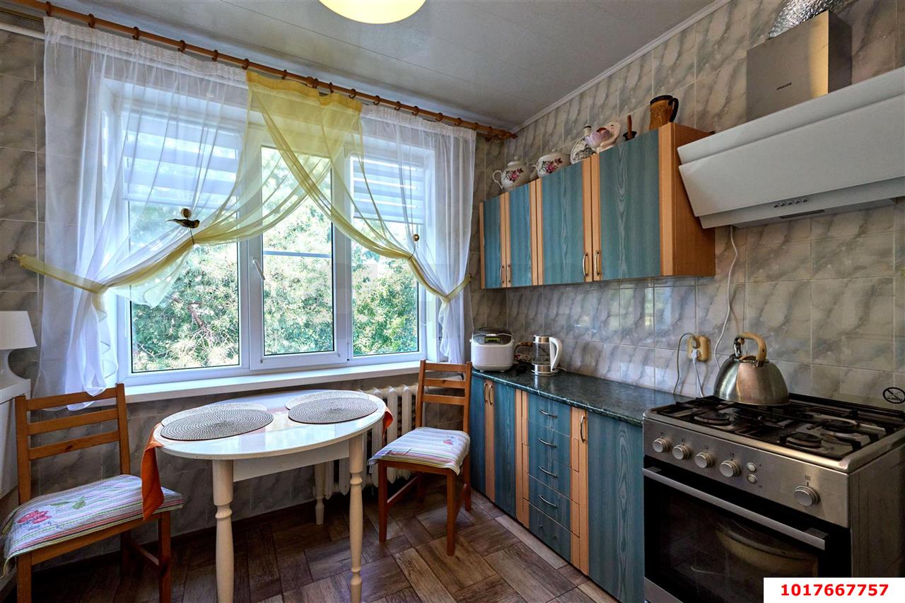 Фото №1: 2-комнатная квартира <span class="whitespace-nowrap">50 м²</span>, <span class="whitespace-nowrap">5/5 эт.</span> - Краснодар, Прикубанский внутригородской округ, мкр. Авиагородок, ул. Авиагородок, 27
